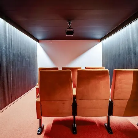 Prachtige Op Boslust Met Bioscoop En Sauna *