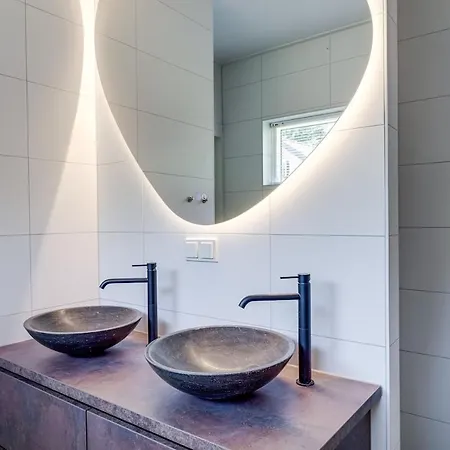 Prachtige Op Boslust Met Bioscoop En Sauna *