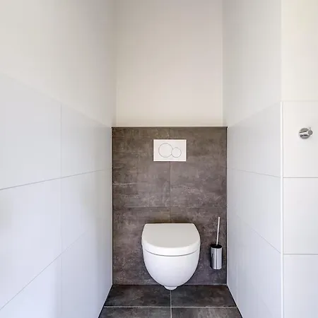 Prachtige Op Boslust Met Bioscoop En Sauna 别墅 *