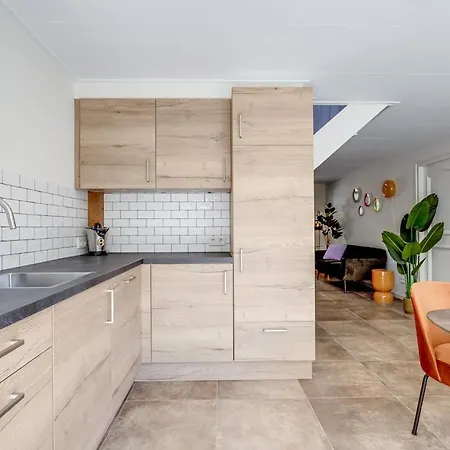 Prachtige Op Boslust Met Bioscoop En Sauna * 皮滕