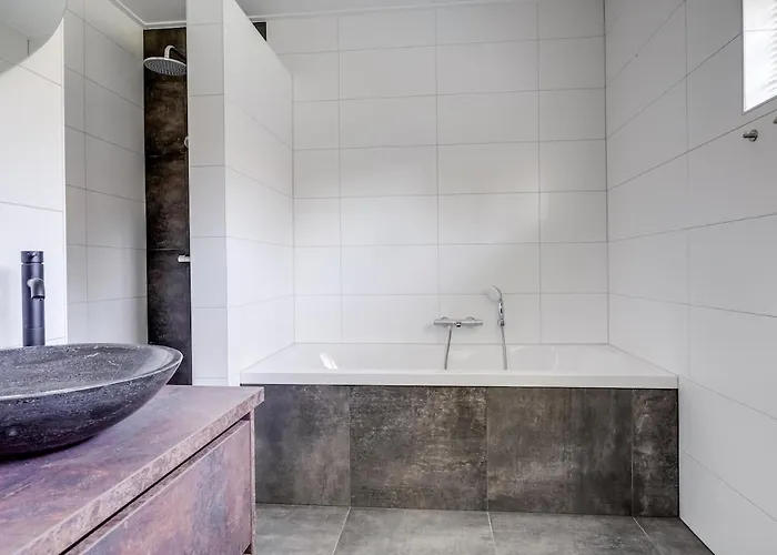 Beautiful On Park Boslust With Cinema 别墅 *