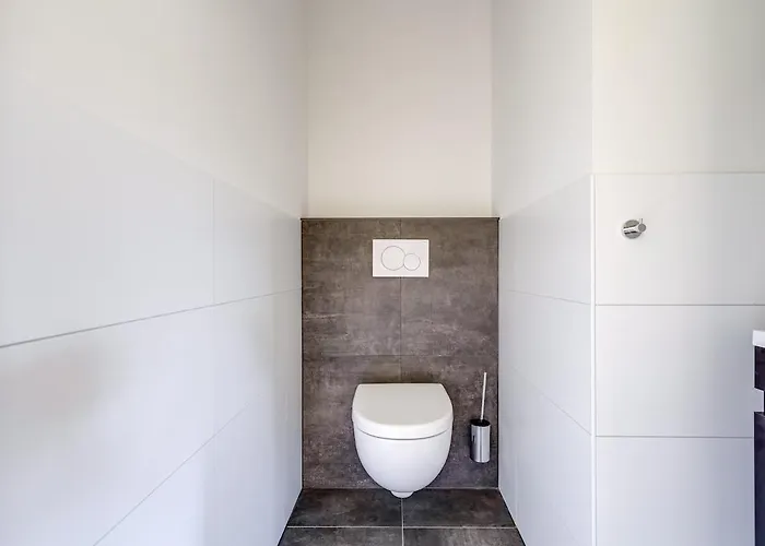 Beautiful On Park Boslust With Cinema 别墅 *